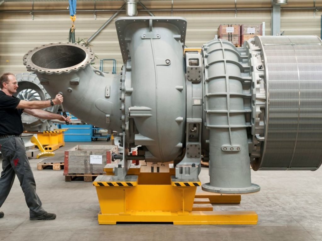 Cylinder Head & Equipment